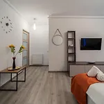 아파트 Old Town Luxury In New Building. *