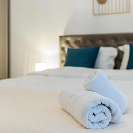 Old Town Luxury In New Building.