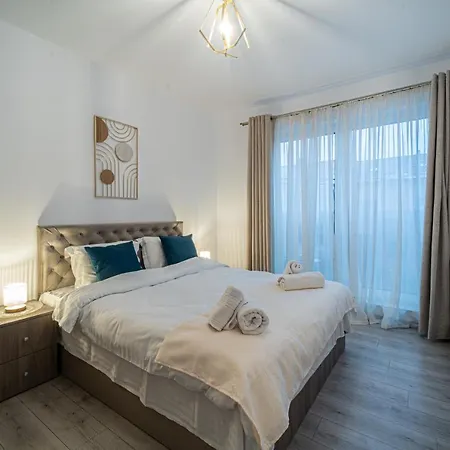 Apartment Old Town Luxury In New Building. *